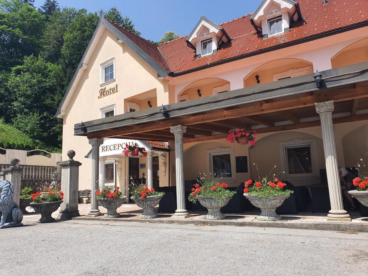 Hotel Razgorsek Velenje Exteriör bild